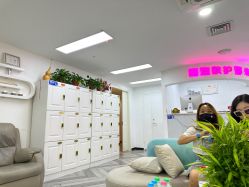 -米娜护肤造型