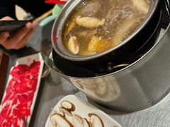 -潮界(LU·ONE凯德晶萃广场店)