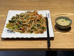 -牛八宝桂林米粉(八里庄店)