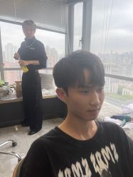 -藤野造型烫发染发