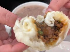 -李与白包子铺(桐梓林店)