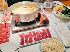 -享遇.锅姥姥牛排海鲜自助(小寨店)