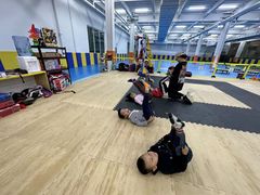 -健龙森俱乐部·游泳·健身·羽毛球综合体育馆
