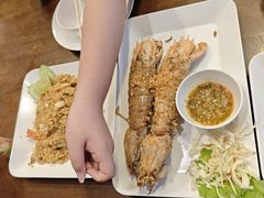 -两兄弟Song Pee Nong(2号店)