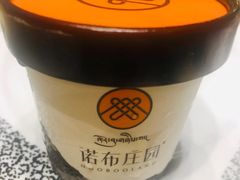 牦牛奶冰淇淋-西藏饭店·亚克·食光自助餐厅(文殊院店)