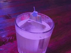 -花儿胡同音乐酒馆(瑞虹天地月亮湾店)
