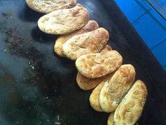 现烤袜底酥-张记袜底酥(锦溪店)