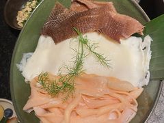 -三出山火锅(南京万象天地店)