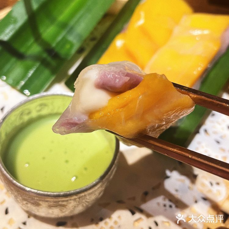 座无虚席好好吃！！！真的好爱这家泰国菜！！