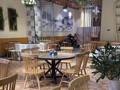-香山湖家家宴(中山陵店)
