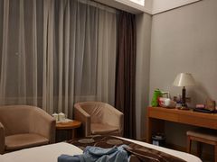 -雍村饭店(西安钟楼大差市地铁站店)