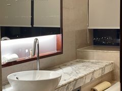 -上海龙之梦万丽酒店