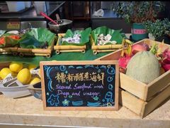 -大中华希尔顿酒店-念自助餐·嗨啤·小龙虾