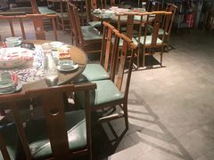 大堂-卢大鲜鱼头捞饭(美利广场店)