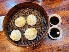 蟹黄小笼-朱新年·苏式汤团·面点(北寺塔店)