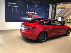 -TESLA 特斯拉(上海太古汇体验店)