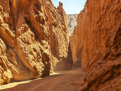 -天山神秘大峡谷