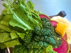 -景明轩•养生酸汤鱼火锅 云贵鲜菌 现舂野果酸汤(王寨小区店)