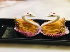 鲜果榴莲天鹅酥-陶陶居酒家(海岸城店)