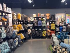 -迪卡侬(西三旗店)