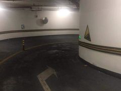 -189弄购物中心-地下停车场