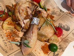 -春树下·树屋花房西餐厅(罍街AS1980店)