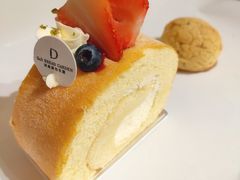 -顶东面包花园·生日蛋糕(世博店)