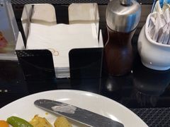 -圣丰索菲特·2 On 988 Café 自助餐厅