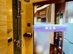 -三亚亚龙湾人间天堂鸟巢度假村
