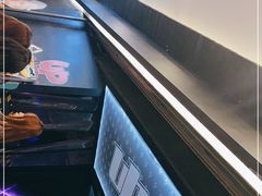 -UP嘻哈酒吧(粉巢店)