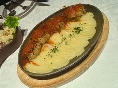 俄式传统肉饼配土豆泥-俄士厨房(环球港店)