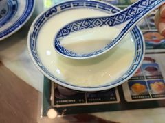 -广信牛奶甜品世家(台东店)