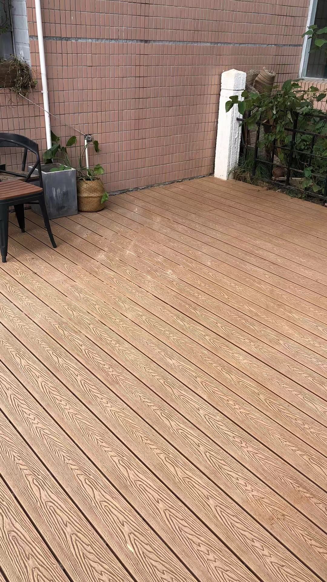 塑木地板圆孔压花共挤户外地板露台地板