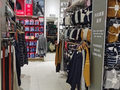 -优衣库(石家庄裕华万达广场店)