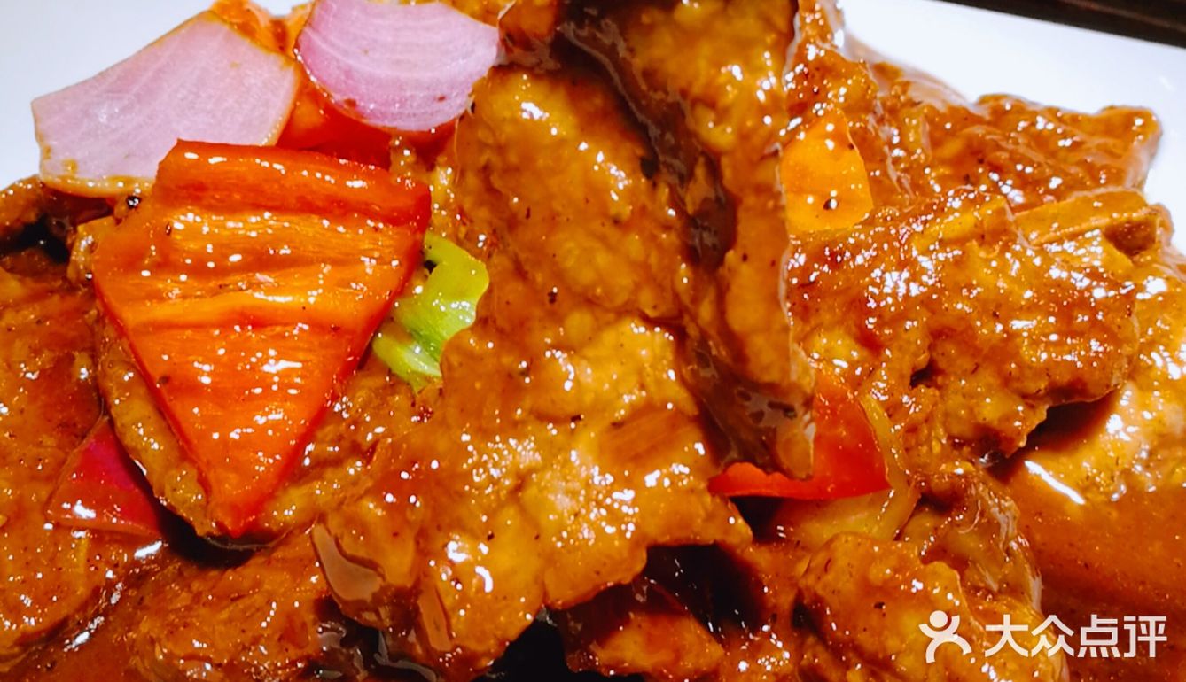 浓油赤酱的肉肉最棒了👍🥙