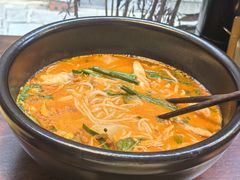 -银米·云南传统过桥米线(双廊黑金冠店)