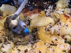 铜锅洋芋饭-帅巴人舅母子腊蹄民俗村