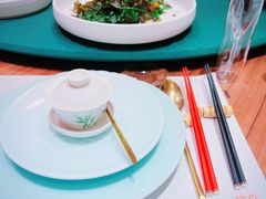 -荷风细雨·中国茶宴(世纪大道店)