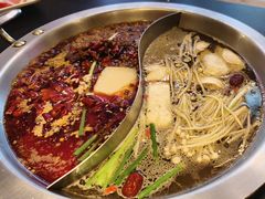 -沸炉重庆老火锅(军事博物馆店)