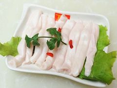 -陆记牛庄·碳锅龙虾烧烤(爱上花园店)