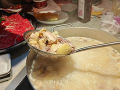 -尚尚仙·酸汤猪手·猪肚鸡火锅(华联万柳购物中心店)