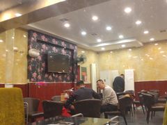 大堂-筋头巴脑牛一锅(朝阳路总店)