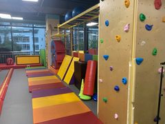 -玩胜青少儿体能(福田侨香中心)