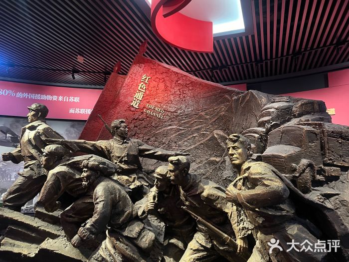 霍尔果斯国门景区图片