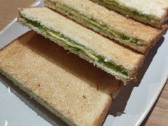 咖椰吐司-HELLO 27 意面·沙拉·帕尼尼