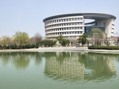 -陕西科技大学福慧图书馆