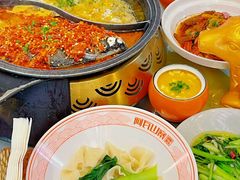 -阿瓦山寨·湘菜现炒·剁椒鱼头王(咸阳总店)
