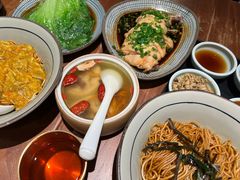 -蟹黄鱼·海派深夜面馆(巨鹿路店)