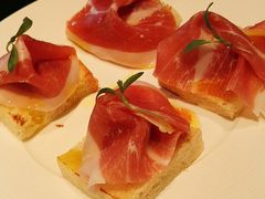 -wineapp葡萄酒餐吧(外滩金融中心店)