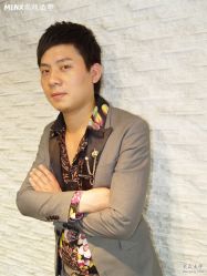 名丝造型设计师Sky-名丝造型